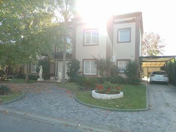 Venta de casa 6 ambientes Barrio Privado el Buen Retiro