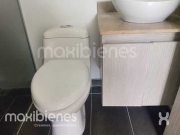 apartamento en arriendo en el esmeraldal. Cod A72614
