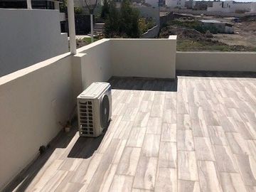Preciosa Casa en Zibatá, Rof Garden, 3 Recamaras, 3.5  Baños, Estudio, Alberca..