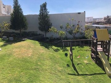 Preciosa Casa en Zibatá, Rof Garden, 3 Recamaras, 3.5  Baños, Estudio, Alberca..
