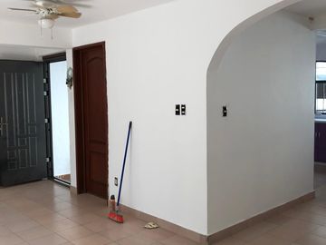 CASA A LA VENTA EN UNA DE LAS MEJORES ZONAS DE JIUTEPEC