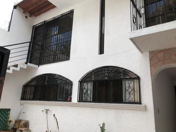 CASA A LA VENTA EN UNA DE LAS MEJORES ZONAS DE JIUTEPEC