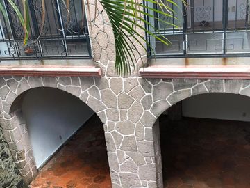 CASA A LA VENTA EN UNA DE LAS MEJORES ZONAS DE JIUTEPEC