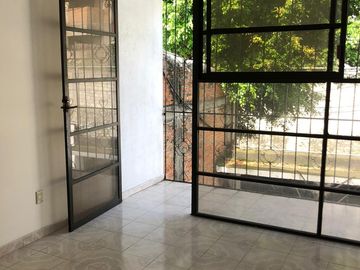 CASA A LA VENTA EN UNA DE LAS MEJORES ZONAS DE JIUTEPEC