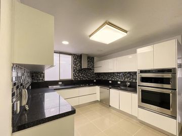 apartamento en venta en aguacatal. Cod V1290