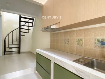 Dijual Rumah Renov Siap Huni Dalam Cluster Di Sektor 7 GB 18792