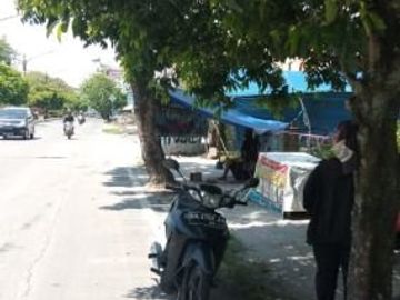 Tanah langkai di pusat Praya berseberangan dengan rs siloam, dekat akses ke bandara cilik riwut