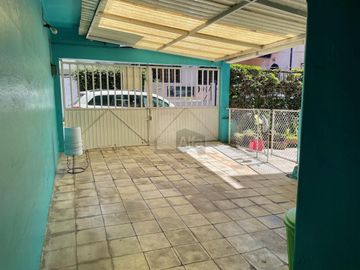 Venta de propiedad con uso de suelo mixto en centro de Xalapa, Veracruz