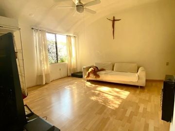 CASA EN PORTAL DEL HUAJUCO EN VENTA