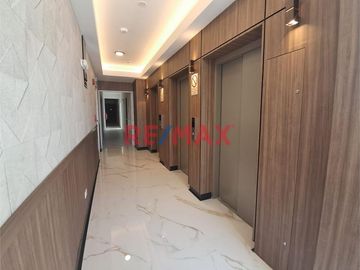 🌆Lindo Departamento Loft Amoblado en Alquiler - Miraflores 🏙️

Ubicado en Av. 28 de Julio - Miraflores ( Art28 ). Departamento con vista interna con