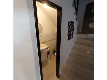 DE OPORTUNIDAD VENDO CASA EN URBANIZACION LA JOYA