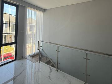 RUMAH PAKUWON CITY ARUBA VILLA SAMPING MOSSELBAY GRAND ISLAND