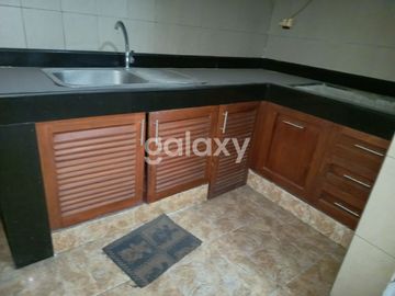 JUAL RUMAH ARTISTIK 2.5 LANTAI RUNGKUT MAPAN BARAT