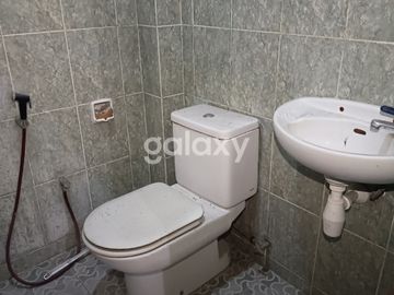 JUAL RUMAH ARTISTIK 2.5 LANTAI RUNGKUT MAPAN BARAT