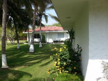 casalote en venta en sabanilla. Cod V13097