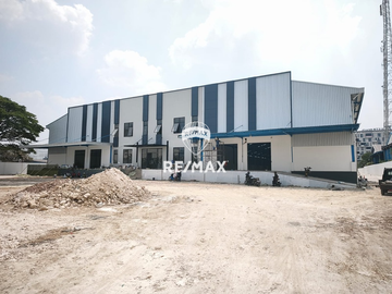Gudang Delta Silicon di Cikarang