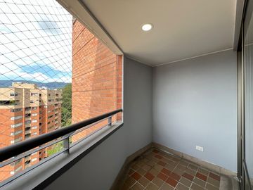 apartamento en arriendo en aves maria. Cod A218583