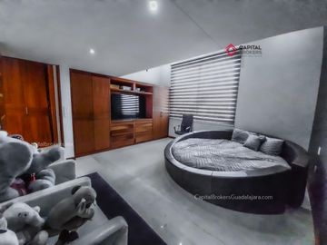 Casa de Lujo en Venta en Rinconada Del Bosque Zapopan
