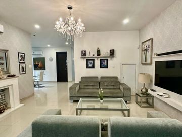 casa en venta en villa santos. Cod V371