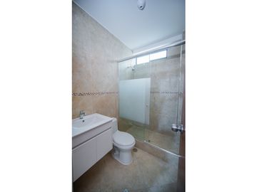 VENDO CASA ESTRENO FRENTE A PARQUE  EN URB.SAN ISIDRO
