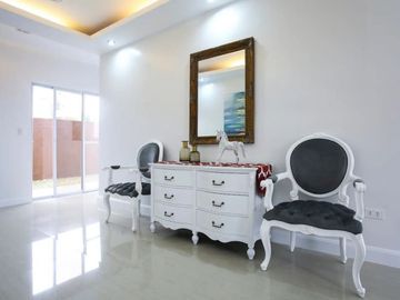Modernly Furnished House for Sale in Tagaytay Heights