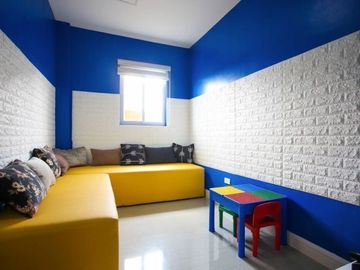 Modernly Furnished House for Sale in Tagaytay Heights