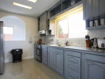 Modernly Furnished House for Sale in Tagaytay Heights