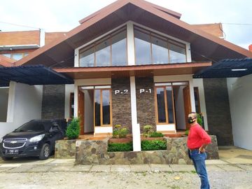 Puri Agra Villa Residence mewah kokoh 2 Lt 4 kamar Pasanggrahan kota Bandung