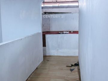 Rumah Tinggal Luas Cocok Untuk Usaha Area Pasar Kemis Tangerang