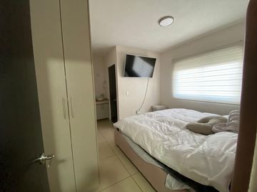 Se Vende Departamento en Candiles, Alberca, 2 Recamaras, Equipado, Oportunidad !