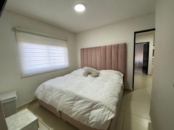Se Vende Departamento en Candiles, Alberca, 2 Recamaras, Equipado, Oportunidad !