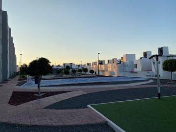 Se Vende Departamento en Candiles, Alberca, 2 Recamaras, Equipado, Oportunidad !