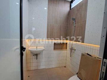 Dijual Brand New House 2 Lantai Fasad Modern Contemporer Nusa Loka BSD City