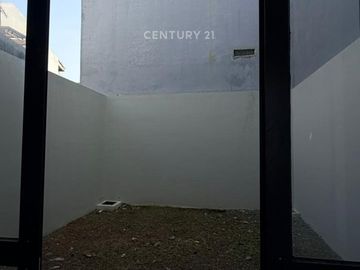 Disewakan Ruko 2 Lantai Siap Pakai Di  Garden Loft  Grand Wisata