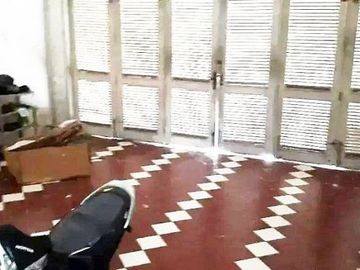 Disewakan Rumah di Tebet untuk hunian/kantor jalan 2 mobil