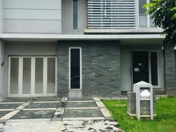 Dijual Rumah di Suvarna Padi 2,5M Nego di Suvarna Sutera