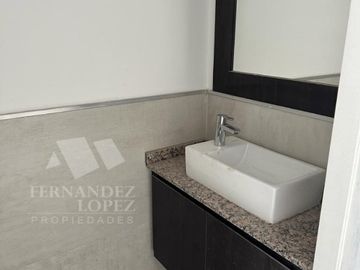 Semipiso en venta en Bernal Centro