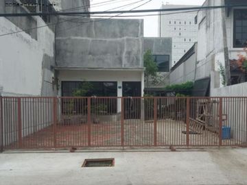 Rumah Jalan Nias STRATEGIS