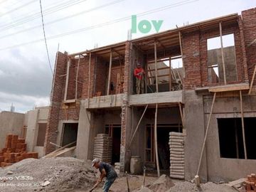Dijual Rumah Dekat GRIYA ARCAMANIK 2 lantai Progres 50% 3 KT