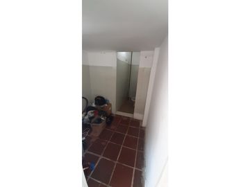 SE VENDE CASA DE DOS PISOS EN LOS LAURELES DE MONTERIA