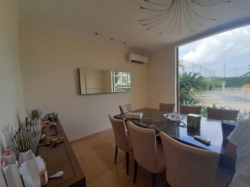 VENTA DE AMPLIA CASA EN URBANIZACION VISTA AL PARQUE VIA A SAMBORONDON