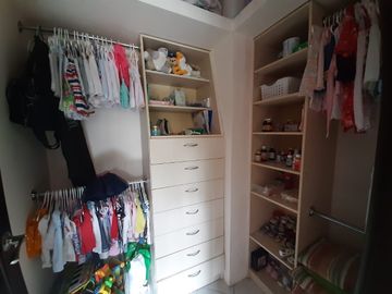 VENTA DE AMPLIA CASA EN URBANIZACION VISTA AL PARQUE VIA A SAMBORONDON