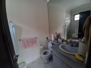 VENTA DE AMPLIA CASA EN URBANIZACION VISTA AL PARQUE VIA A SAMBORONDON