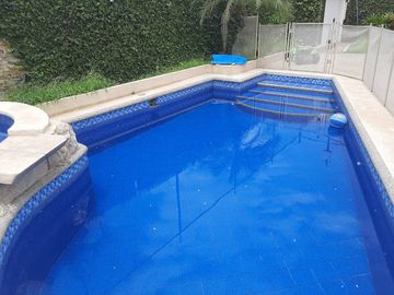 VENTA DE AMPLIA CASA EN URBANIZACION VISTA AL PARQUE VIA A SAMBORONDON