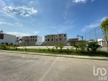 CASA  DE UN PISO  EN VENTA EN PUERTO VALLARTA JALISCO  DENTRO DE COTO PRIVADO CON ALBERCA