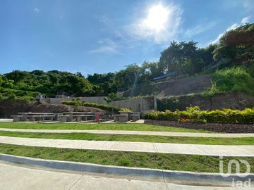 CASA  DE UN PISO  EN VENTA EN PUERTO VALLARTA JALISCO  DENTRO DE COTO PRIVADO CON ALBERCA