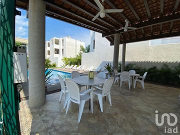 CASA  DE UN PISO  EN VENTA EN PUERTO VALLARTA JALISCO  DENTRO DE COTO PRIVADO CON ALBERCA