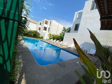 CASA  DE UN PISO  EN VENTA EN PUERTO VALLARTA JALISCO  DENTRO DE COTO PRIVADO CON ALBERCA
