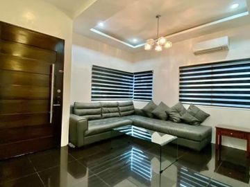 HOUSE AND LOT FOR RENT with pool  IN ANGELES CITY NEAR CLARK