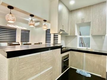 HOUSE AND LOT FOR RENT with pool  IN ANGELES CITY NEAR CLARK